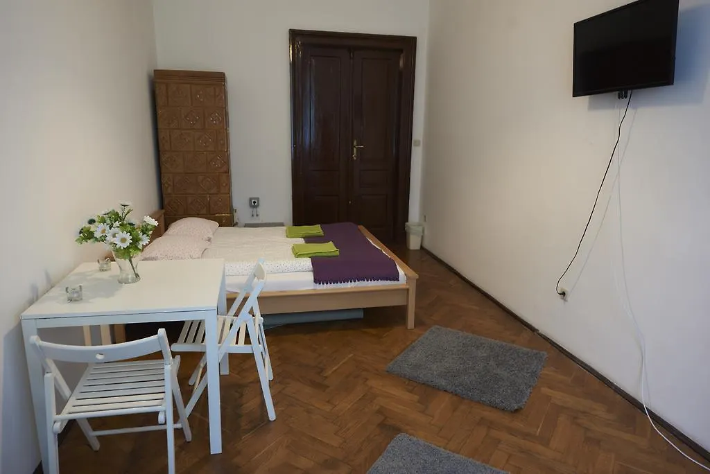 Hostel Al Fresco Kraków 0*,